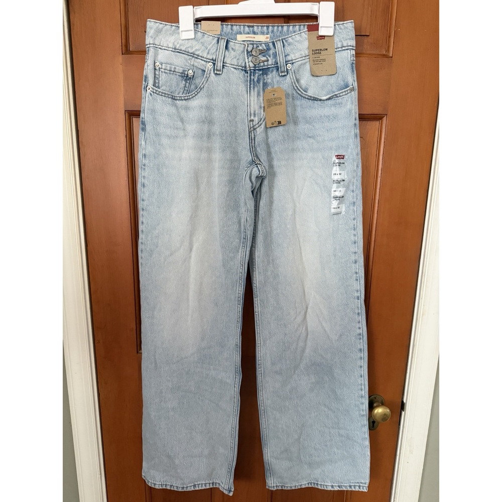 Women's Levi's Superlow Loose Straight Leg Jeans Light Blue Wash 28 X 32 NWT